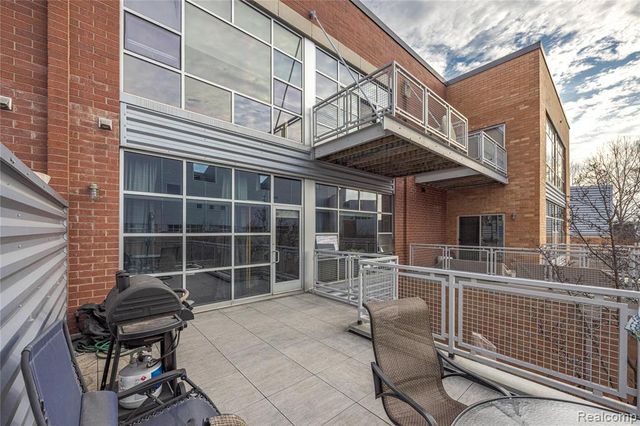 322 E Harrison Avenue 12, Royal Oak, MI 48067