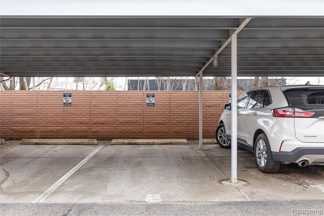 322 E Harrison Avenue 12, Royal Oak, MI 48067