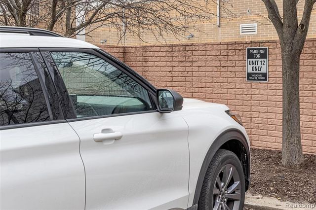 322 E Harrison Avenue 12, Royal Oak, MI 48067