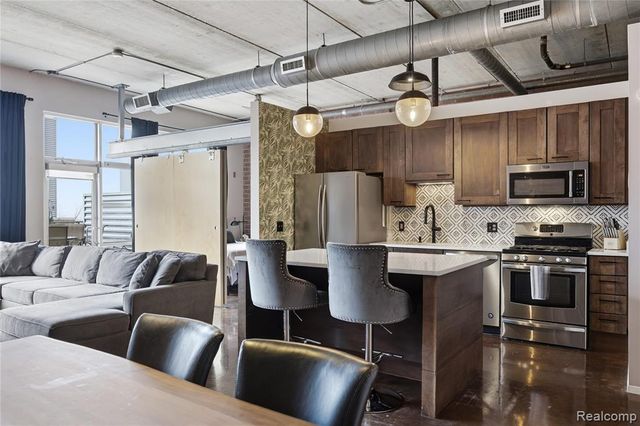 322 E Harrison Avenue 12, Royal Oak, MI 48067