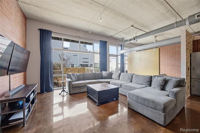 322 E Harrison Avenue 12, Royal Oak, MI 48067