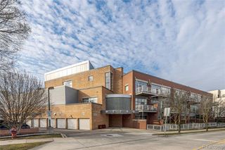 322 E Harrison Avenue 12, Royal Oak, MI 48067