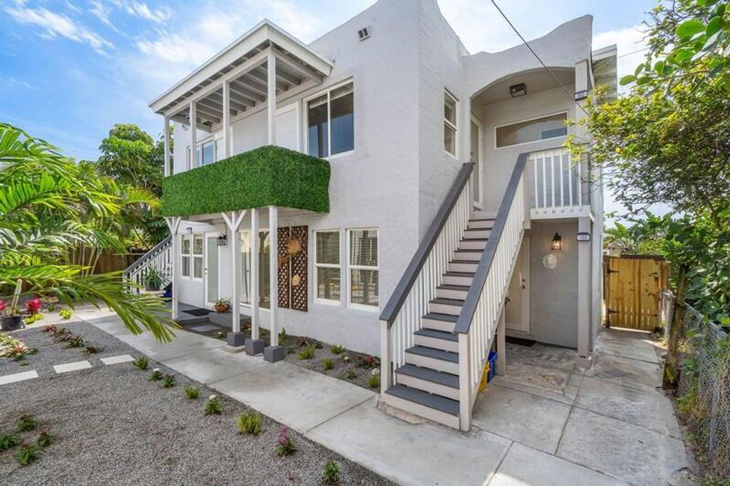 414 33rd Street 201, West Palm Beach, FL 33407