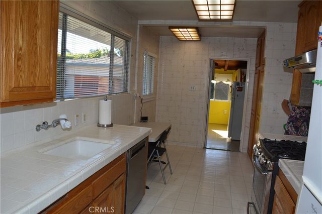 6448 E Los Arcos, Long Beach, CA 90815