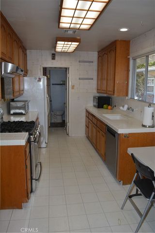 6448 E Los Arcos, Long Beach, CA 90815