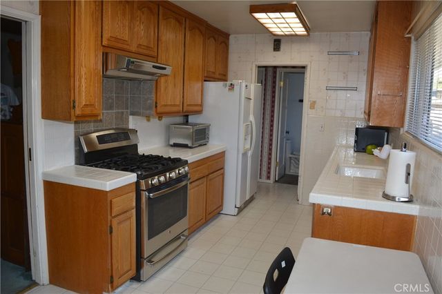 6448 E Los Arcos, Long Beach, CA 90815