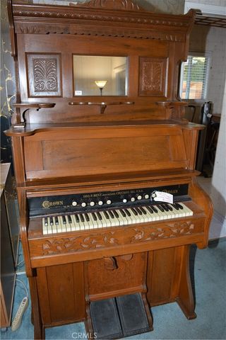 6448 E Los Arcos, Long Beach, CA 90815