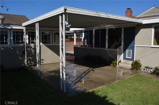 6448 E Los Arcos, Long Beach, CA 90815