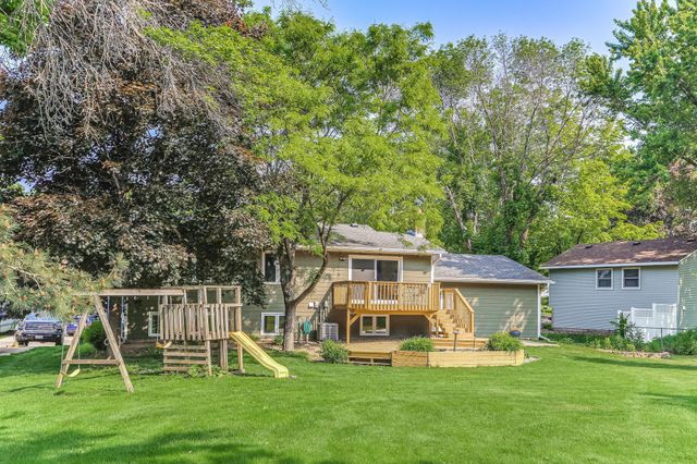 8563 72nd Street S, Cottage Grove, MN 55016