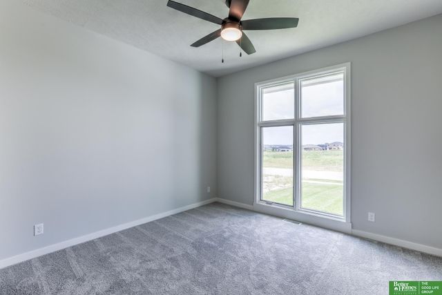 5708 N 195th Street, Elkhorn, NE 68022