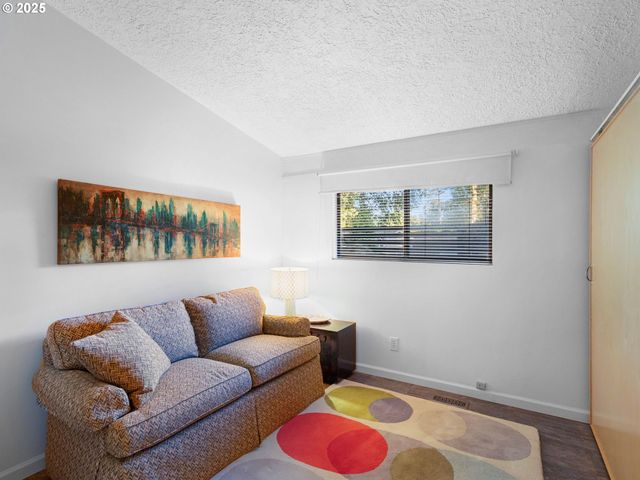 5183 Se HILLWOOD Ave, Milwaukie, OR 97267