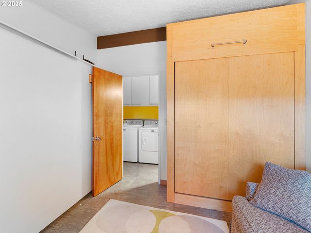 5183 Se HILLWOOD Ave, Milwaukie, OR 97267