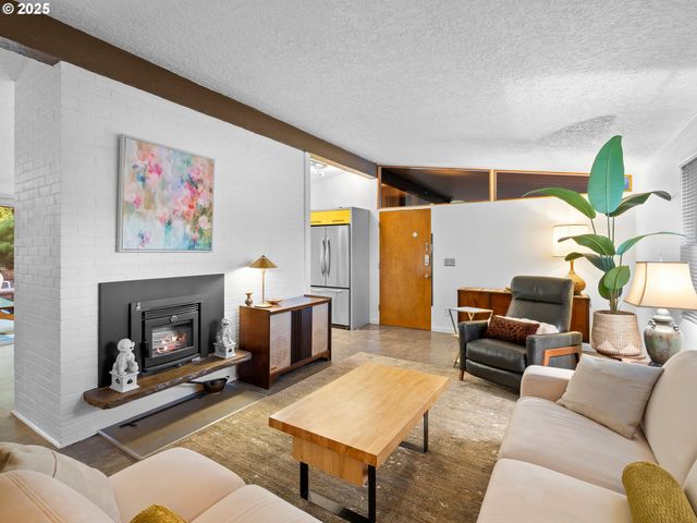 5183 Se HILLWOOD Ave, Milwaukie, OR 97267