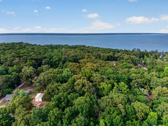 417 Mill Creek Road, Vance, SC 29163