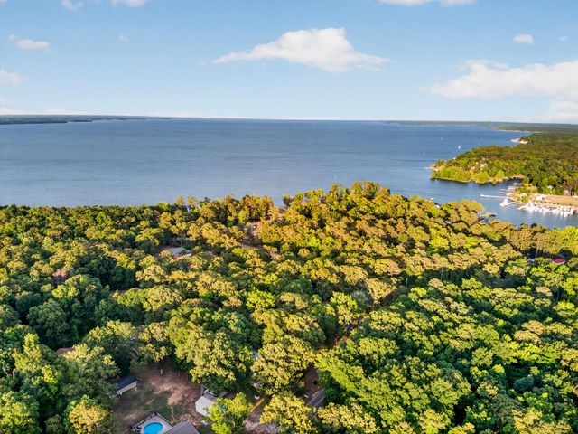 417 Mill Creek Road, Vance, SC 29163