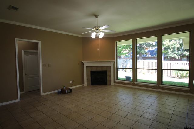 5716 Thomas Nelson, Tyler, TX 75707