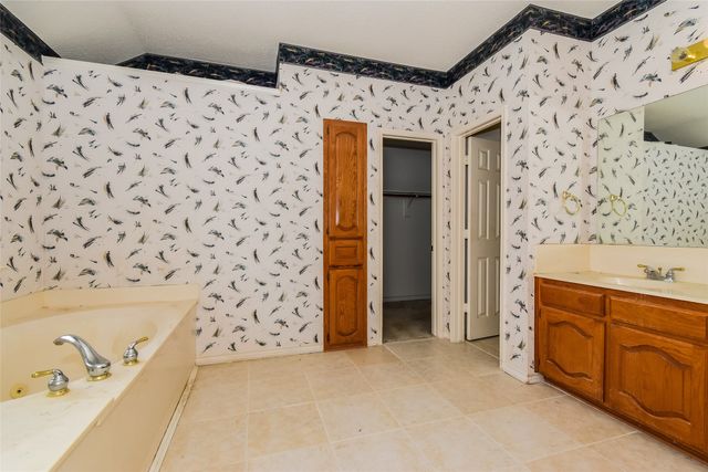 4005 Cavalier Drive, Rowlett, TX 75088