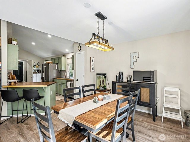 645 Orville Road E, Eatonville, WA 98328