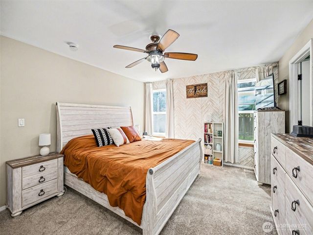 645 Orville Road E, Eatonville, WA 98328