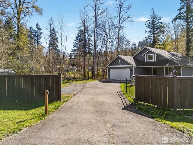 645 Orville Road E, Eatonville, WA 98328