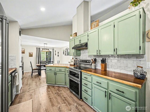 645 Orville Road E, Eatonville, WA 98328
