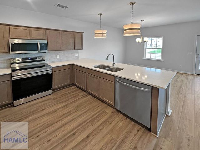 35 Turkey Shoot Court NE, Ludowici, GA 31316