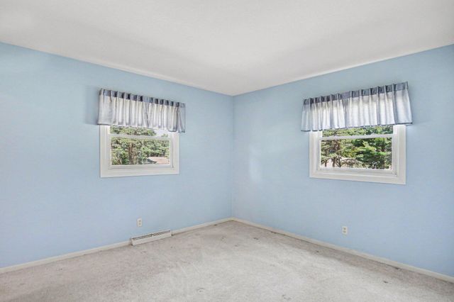 9941 Courtland Drive Ne, Courtland Twp, MI 49341