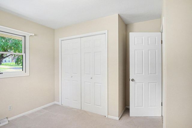 9941 Courtland Drive Ne, Courtland Twp, MI 49341