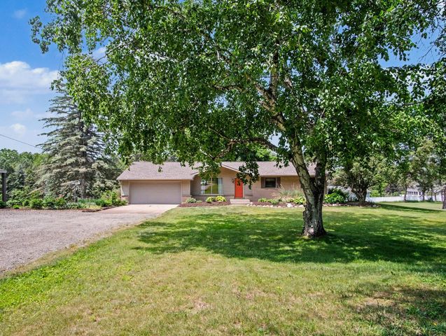 9941 Courtland Drive Ne, Courtland Twp, MI 49341