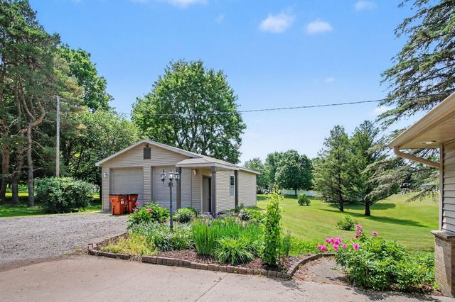 9941 Courtland Drive Ne, Courtland Twp, MI 49341