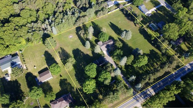 9941 Courtland Drive Ne, Courtland Twp, MI 49341