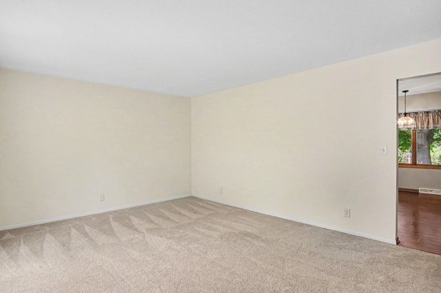 9941 Courtland Drive Ne, Courtland Twp, MI 49341