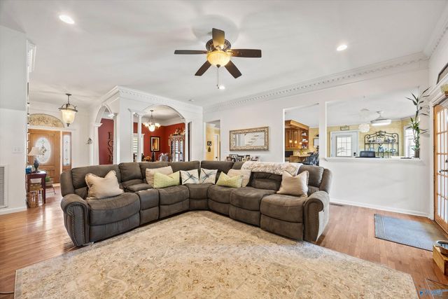 217 Wildflower Court, Huntsville, AL 35811