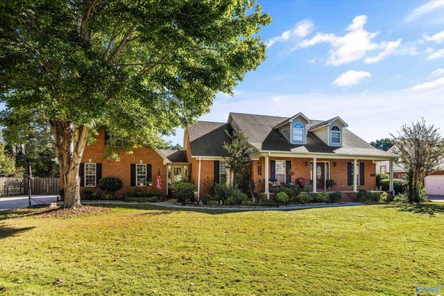 217 Wildflower Court, Huntsville, AL 35811