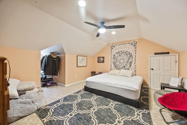 217 Wildflower Court, Huntsville, AL 35811
