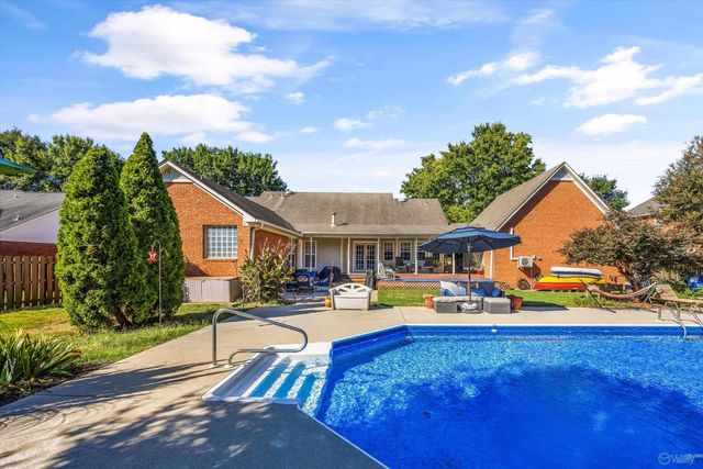 217 Wildflower Court, Huntsville, AL 35811