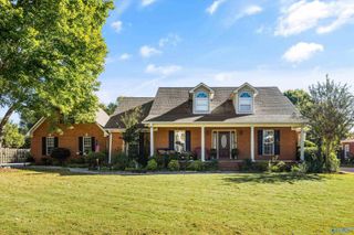 217 Wildflower Court, Huntsville, AL 35811