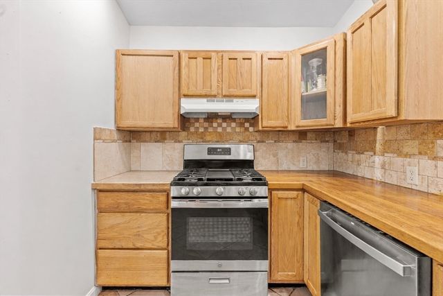 570 Shawmut Ave, New Bedford, MA 02740