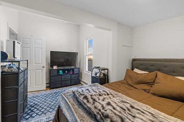 570 Shawmut Ave, New Bedford, MA 02740