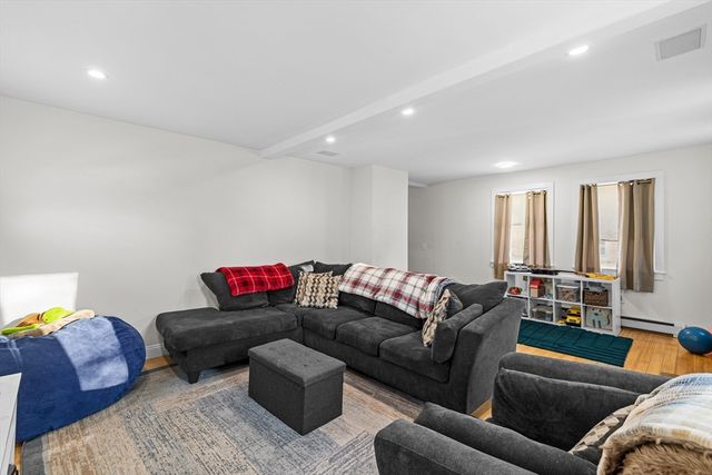 570 Shawmut Ave, New Bedford, MA 02740