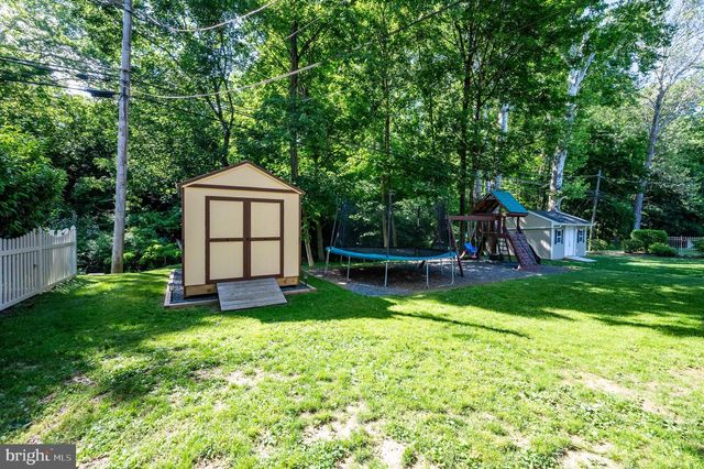14 BEECHWOOD DR, Reading, PA 19606