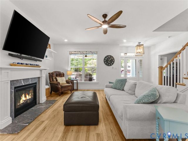 312 Randolph View Dr, Midlothian, VA 23114