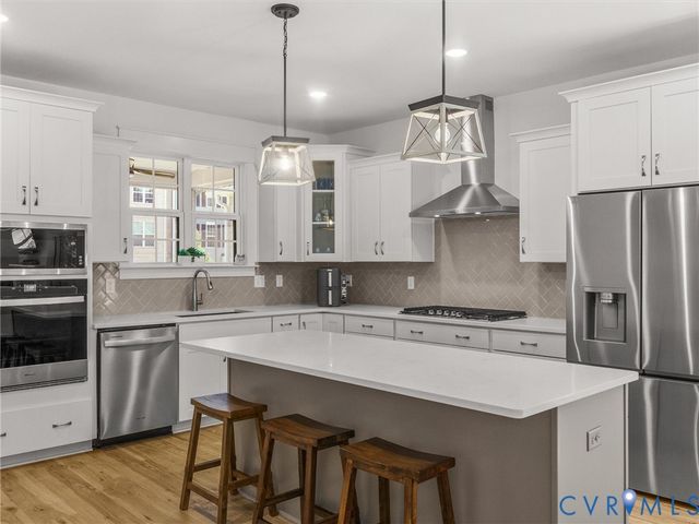 312 Randolph View Dr, Midlothian, VA 23114