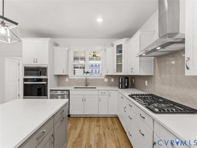 312 Randolph View Dr, Midlothian, VA 23114