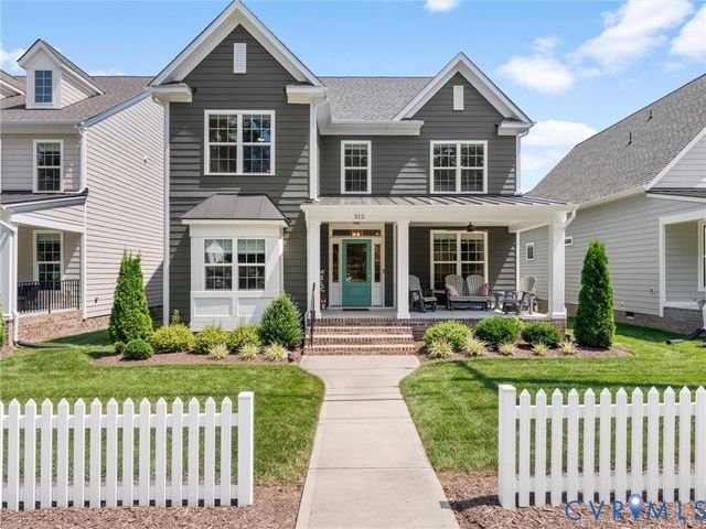 312 Randolph View Dr, Midlothian, VA 23114