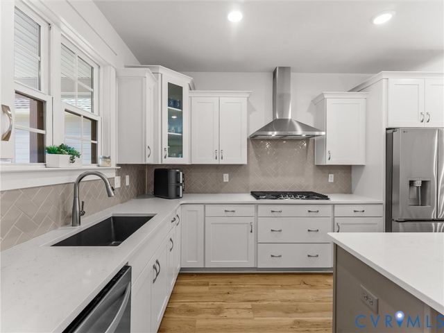 312 Randolph View Dr, Midlothian, VA 23114