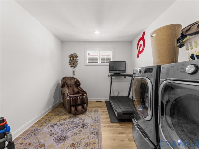 312 Randolph View Dr, Midlothian, VA 23114