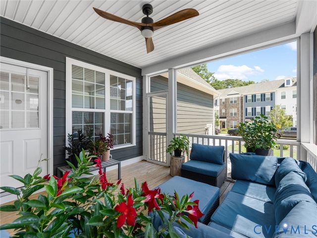 312 Randolph View Dr, Midlothian, VA 23114