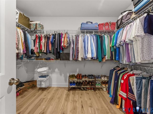 312 Randolph View Dr, Midlothian, VA 23114