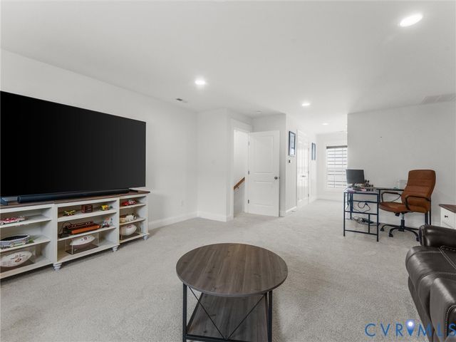 312 Randolph View Dr, Midlothian, VA 23114